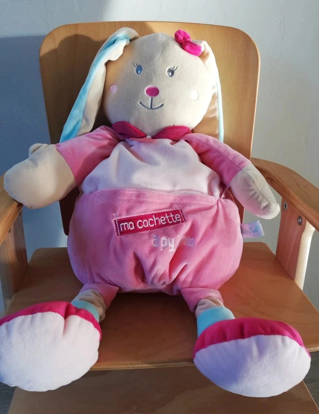 Grande peluche perle le lapin baby nat range pyjama